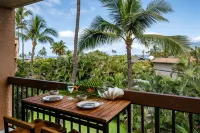 Newly Renovated Condo - Next to the beach!
