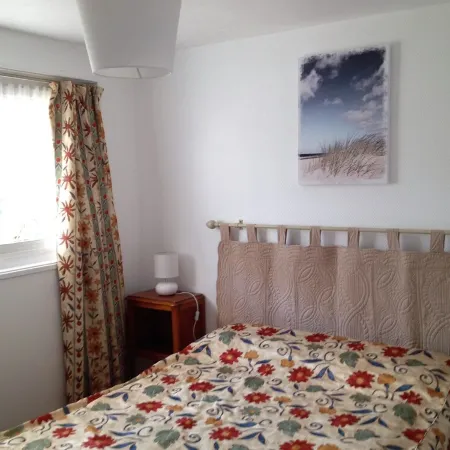 Apartment on the ground floor - 2 bedrooms - in villa on Anglet (BASQUE coast)
