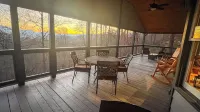 Pet friendly private Charming Bear cabin where cozy meets luxury. Mountain views