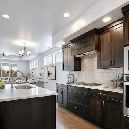 The Cozy & Classy Boise Home                           No cleaning fee!