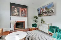 2 Miles to UK-Downtown Lex + Close to Restaurants + Top Location & Neighborhood