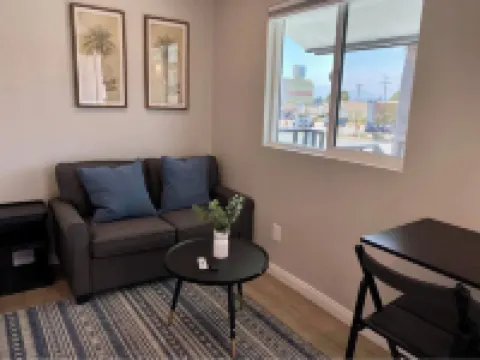 New Remodeled Upstairs Apartment Central El Cajon with AC