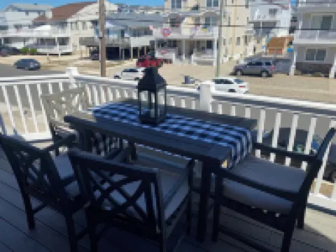 Outstanding Property! Great Reviews, Child Friendly, Easy Walk to Beach & Dining 海島城酒店