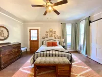 Classic craftsman centrally located close to downtown, VSU and SGMC - 4-Star