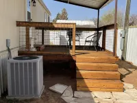 Suncatcher Way out in West Texas 알파인 호텔