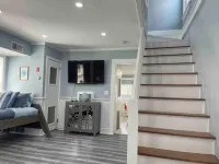 Cozy 3-bedroom house in charming Marshfield with AC, WiFi