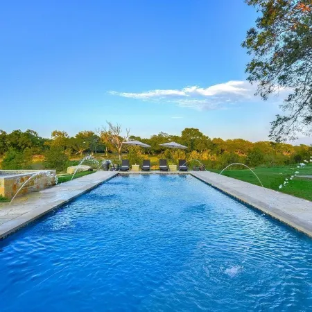 2 Houses - 6 Acres, Riverfront, Pool, Hot Tub, BEAUTIFUL VALLEY