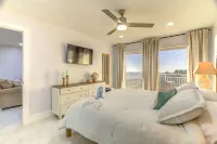 Beachfront condo in Madeira Beach directly across from Johns Pass Village