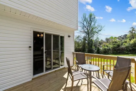 New Pines Retreat - Brand New Home!