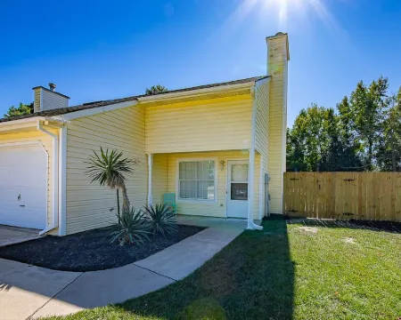 Cozy duplex. 30 minutes to beach or New Bern/5 minutes from MCAS Cherry Point. Hoteles en Havelock