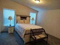 New home on acreage, motorhome hookup, 4 miles from free boat ramp...