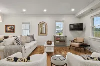 Charming 3-bedroom cottage in farm & wine country