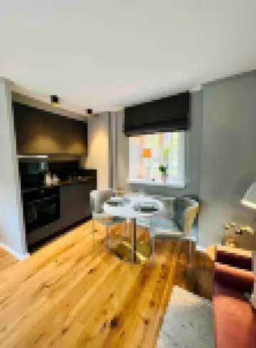 Premium Apartment an der Stadtmauer im OG