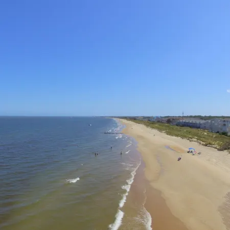 Become a Beach Bum at the Beach Bungalow - Hot Tub, Kayaks, Wi-Fi, & SAND!!!
