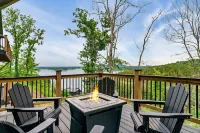 Douglas Lake Life and Pigeon Forge Adventures - Chalets