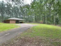 Clean & Comfortable Home in the Pines - 3-bedroom, 2-bath home, family-friendly