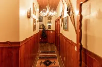 Northwoods Rustic Lodge steps away from Round Lake in Richardson Bay & Pontoon