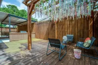 Experience the best of Dallas-Near Bishop Art and DT Dallas. Hotels near Dallas Baptist University
