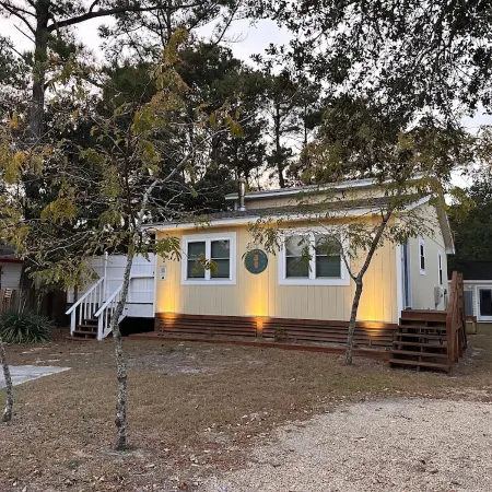 The SoHo House-2 blocks to KH Bay & 1 mi to Ocean!