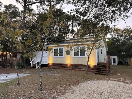 The SoHo House-2 blocks to KH Bay & 1 mi to Ocean!