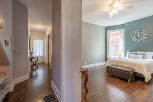 ★ Victorian Louisville ★ Large 1200 sqft APT #1