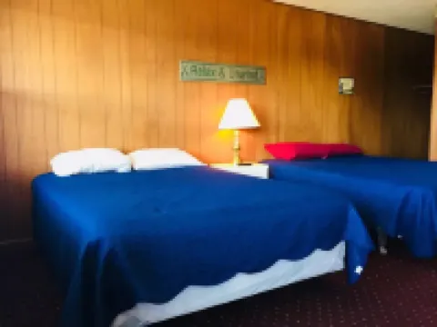 The Lake Mason Lodge - Entire "Lodge" for large groups! 馬凱特縣酒店