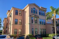 Condo on Tampa Bay, minutes from many beaches. Hotel in zona Ruth Eckerd Hall