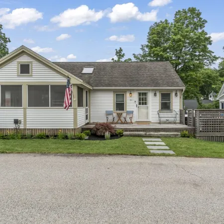 High Tide Cottage is located in town and just steps from Ogunquit Beach!