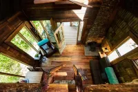 Fairytale Cabin on Lake Wedowee