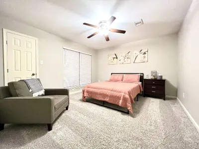 HTX Gateway 4-Bedroom Resort Style Villa w Pool