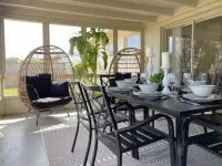 CAPRI RETREAT.★★★★★ 8. NEAR BEACHES / PGA / DOWNTOWN / ROGER DEAN STADIUM