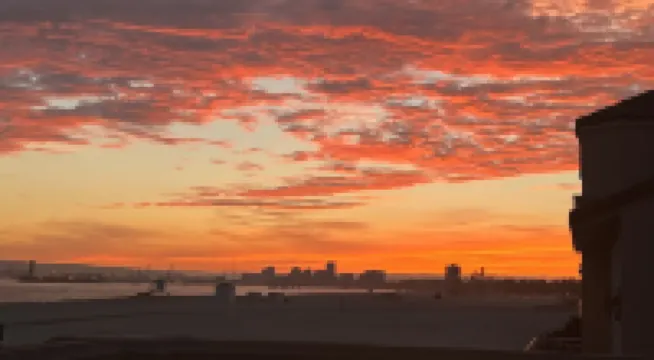 Ocean-Front Beach Studio Apartment On the Sand, kitchenette, Great wi-fi