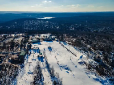 Modern Cabin nestled between Catskills and Poconos