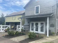 Loft two story with first floor workout room, WIFI, complete cottage to yourself