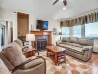 Spacious Condo located in Tanglewood Resort area at Lake Texoma Top Fishing