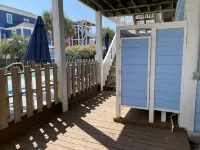OIB Decked Out - Vacation in Style by the Ocean