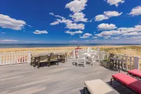 Luxury Multi-Level Oceanfront- Salt Water Pool- Heated Option &Spa, Pet Friendly