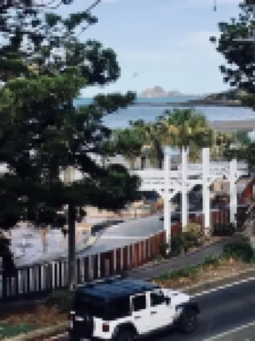 YEPPOON CBD UNIT9  Opposite Beachfront with Ocean Views