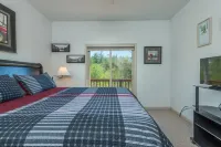 Blue Ridge Daze ~ Mtn Vista, Fireplace, Fire Pit, Pet Friendly, 30 Mins to Avl.