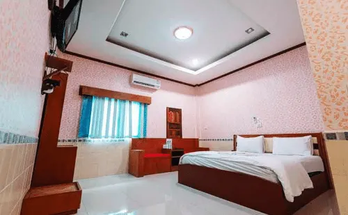 Kongthongtip Resort Hotels in U Thong