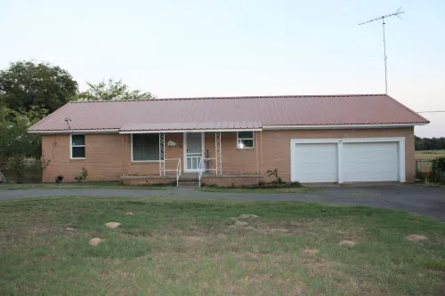 First Monday ~New to VRBO~ Brasher Family Farm: Roughly 6 miles to First Monday