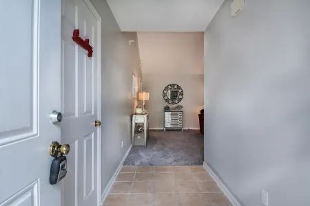 We Love Pets! 6ft Fenced in Backyard and Pet Amenities.