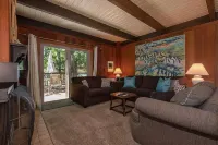 Cozy Home for Vacation in Squaw