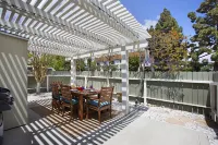 Fantastic North Pacific Beach Cottage LAST MINUTE DEALS AVAILABLE!!!! Hotels near Balboa Candy