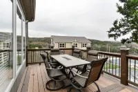Pool&SplashPad&PlayGround OutTheBackDoor - LakeView-PoolTable-FoosBall++