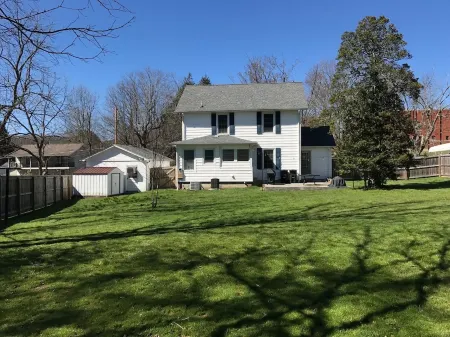 Luxury Historic 4 Br Home, In Downtown Fayetteville Near Parks/Trails, Sleeps 11