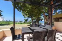 Matina Pefkos Aparthotel