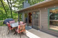 Spectacular Waterfront Gull Lake Cabin and Perfect Location Close to Everything