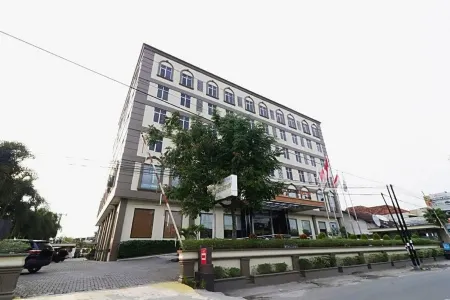 Grand Kanaya Hotel