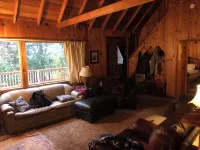 Charming Ski cabin with WiFi near Dodge Ridge, great for family or small group.